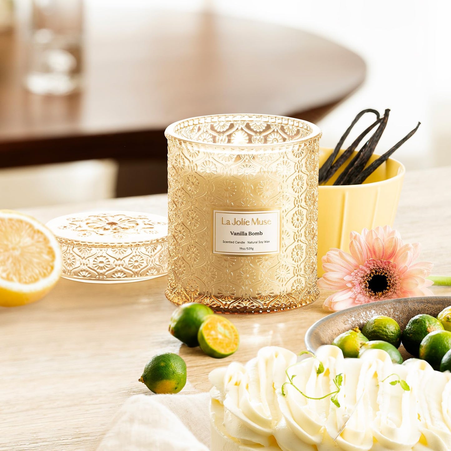 LA JOLIE MUSE Glass Jar Candle