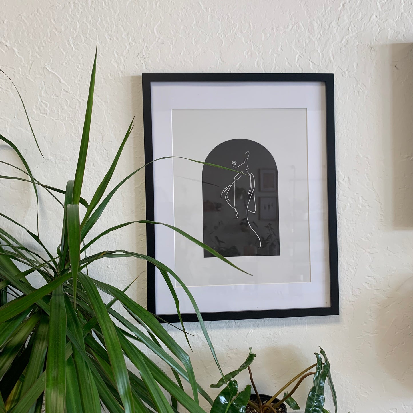 Silhouette Line Art