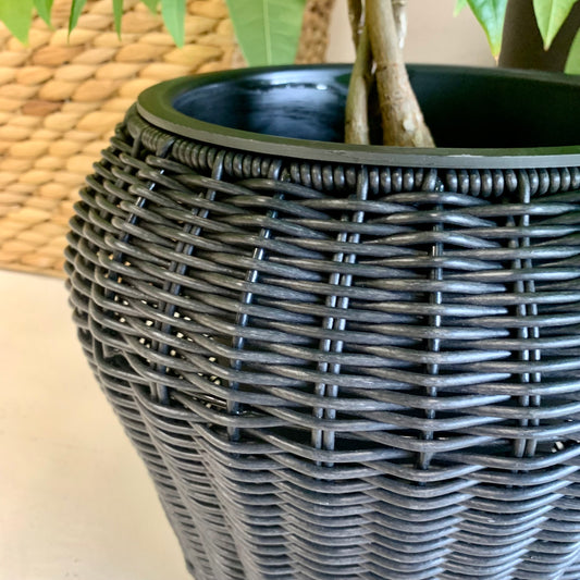 Resin Wicker Indoor/Outdoor Planter