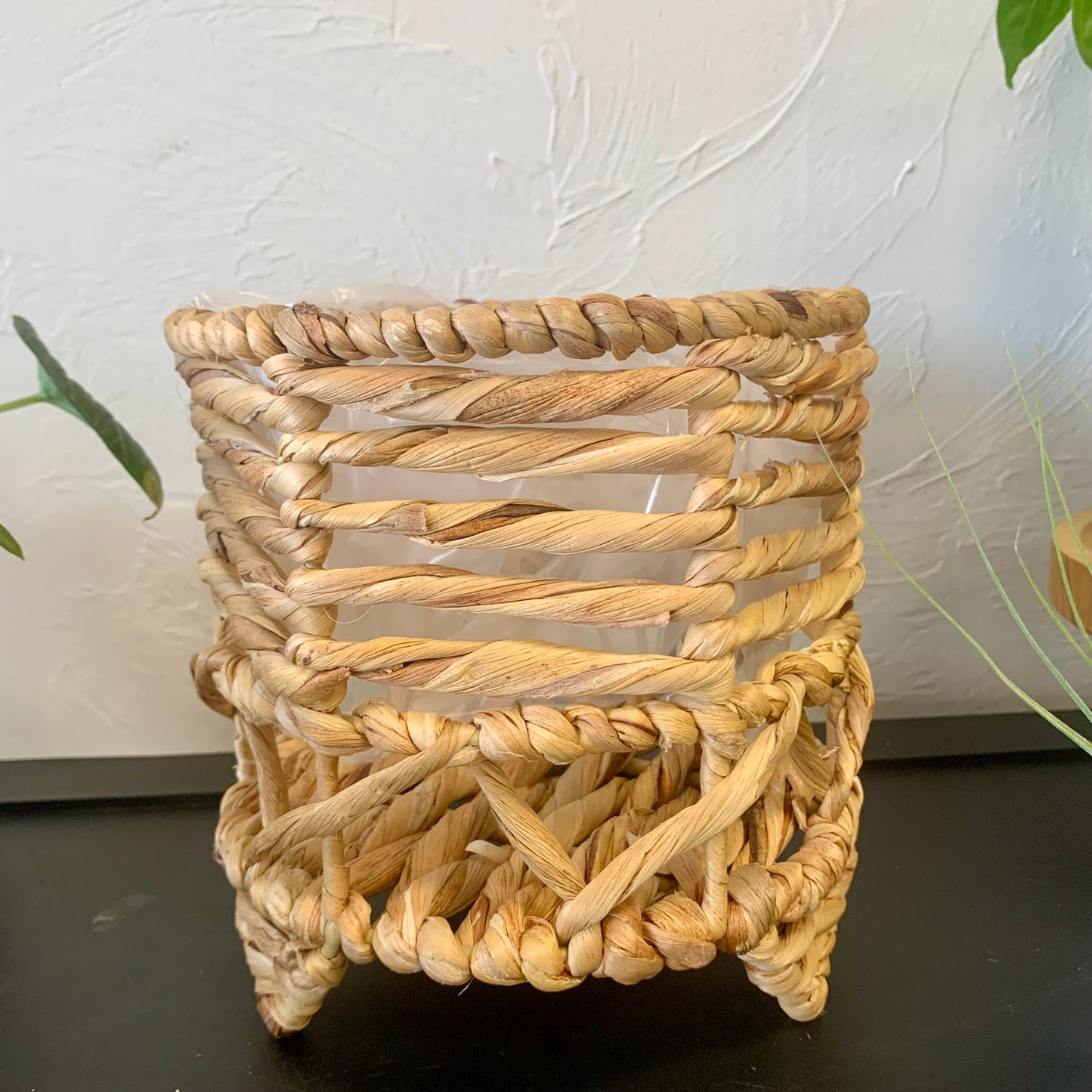 Lined Natural Seagrass Planter